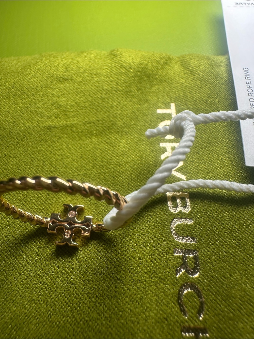 Tory Burch Gold Textured Rope Ring Size 8 - Picture 4 of 4